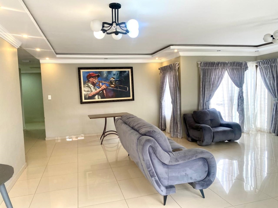 4 Bedroom Property for Sale in Waterval East North West